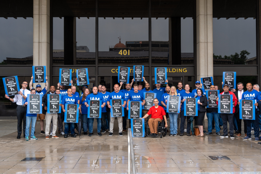 Community Protests Discriminatory Treatment of IAM Local 4538 Members at Apple's Towson Store – IAM Union