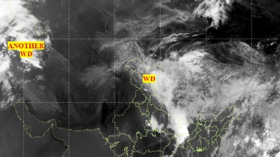 wp-header-logo-1298.png Satellite imagery shows massive cloud belt over north, central India; Delhi braces for more rain | India News – Hindustan Times