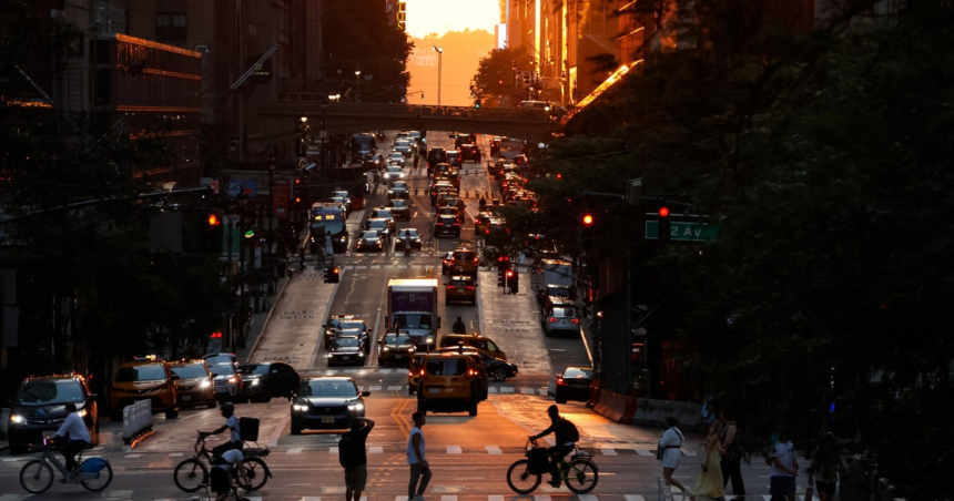 On World Cup match days, NYC's 42nd Street will be for shuttles and buses only – CBS News