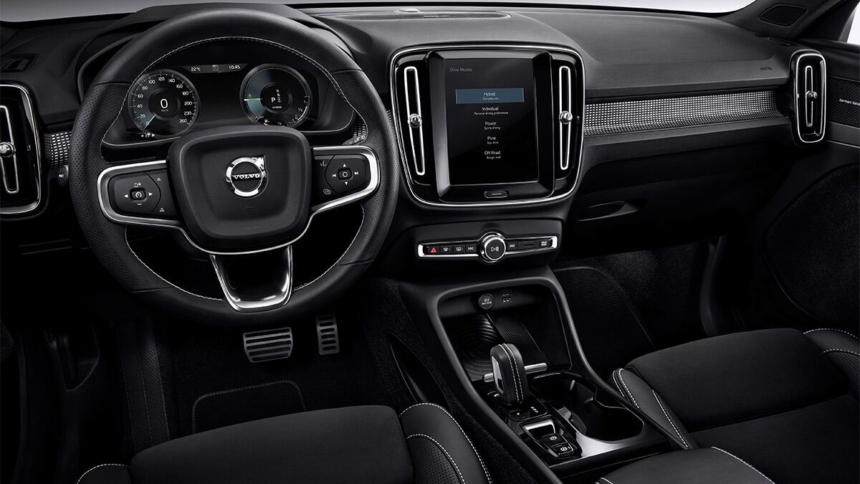 Volvo Rolls Out Massive Software Update to Older Models – Kelley Blue Book