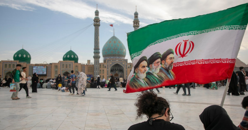 Live Updates: Trump holds key White House meeting on Iran deal to reopen Strait of Hormuz, destroy uranium – CBS News