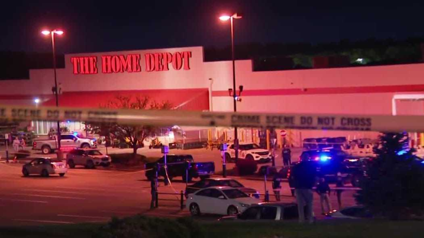 Large police presence outside Home Depot, Target in Papillion – KETV