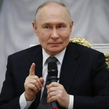 Mini-pigs, lab-grown organs, frozen chambers: How Putin wants to live forever