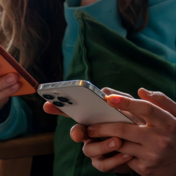 wp-header-logo-2024.png Discomfort with modern technology shapes Gen Z's desire to live in the past – NBC News