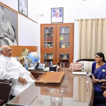 wp-header-logo-2055.png Sharmila In Delhi, Lobbying For MP Seat? – Gulte