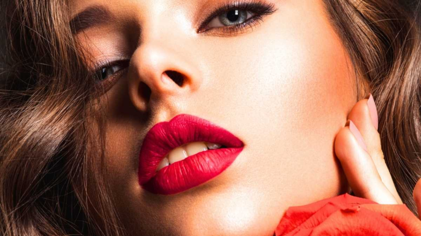 wp-header-logo-2187.png This gesture at the end of application transforms the look of your lipstick, according to make-up artists – Paris Select Book