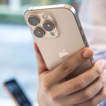 Apple warns iPhone users to update software after mass hacking campaigns – NBC News