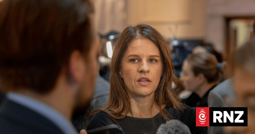 Government backs down on last-minute homeschooling law change – RNZ