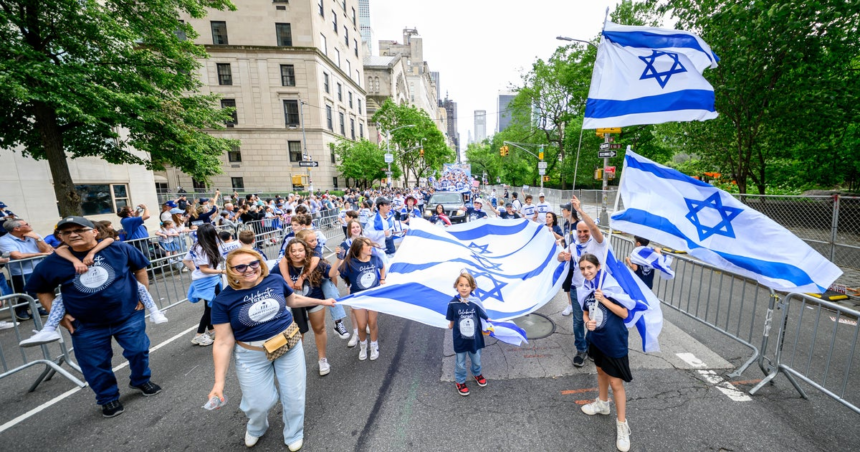 Record turnout expected at NYC Israel Day Parade. Find road closures, a route map and more. – CBS News
