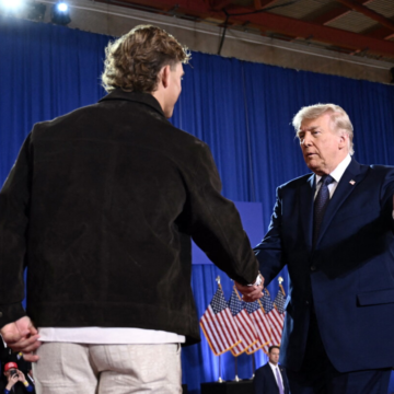 wp-header-logo-2918.png President Trump attacks "jealous" critics of Jaxson Dart – NBC Sports