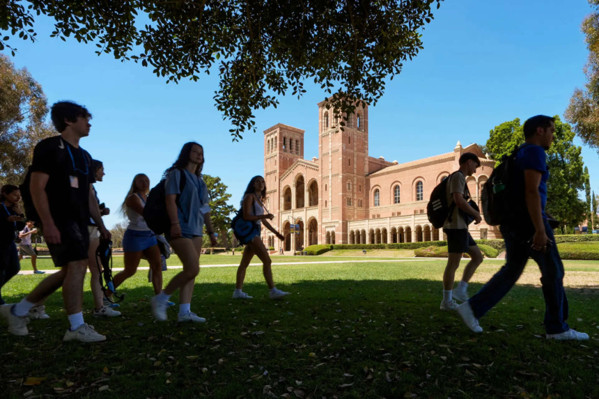 Hundreds of faculty members of University of California sign open letter