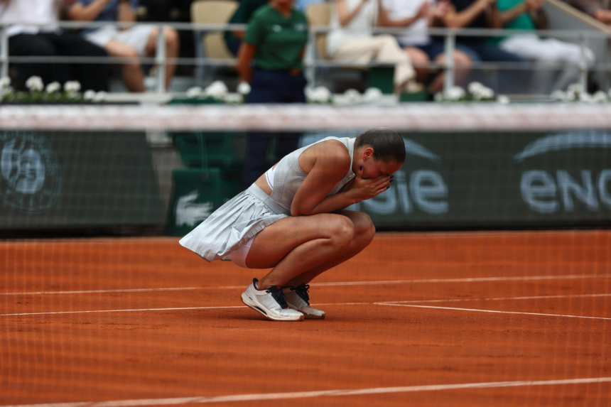 Kostyuk stuns four-time champion Swiatek – Roland-Garros 2026