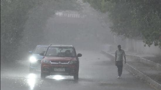 wp-header-logo-3148.png Delhi under yellow alert for rain today; mercury to rise from Monday: IMD | Latest News Delhi – Hindustan Times