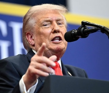 US and Iran news LIVE: Oil prices drop as Trump weighs next move amid high-stakes peace talks with Tehran | World News – Hindustan Times