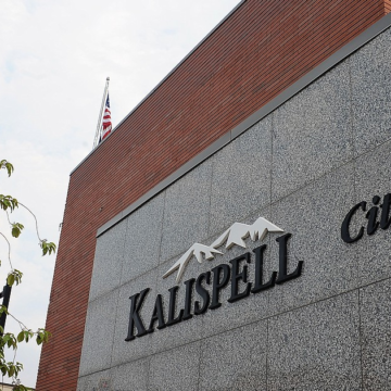Kalispell City Council supports license plate reader technology, higher fees to free up on-street parking – Daily Inter Lake