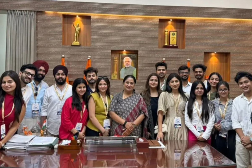 Delhi govt's ‘Haunslon Ki Udaan’ talent hunt gets 3,200 entries in first week after launch – The New Indian Express