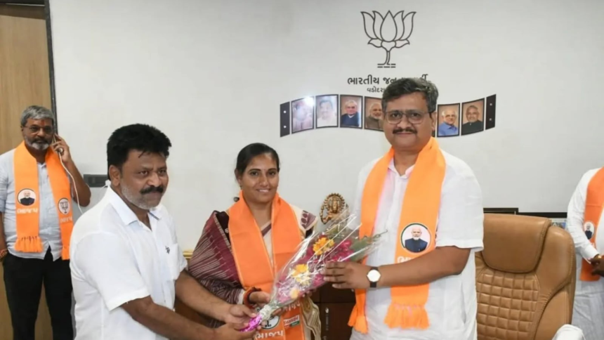 A first-time corporator, a last-minute poll entrant and Patidar woman leader: Vadodara, Rajkot, Surat get new Mayors – The Indian Express