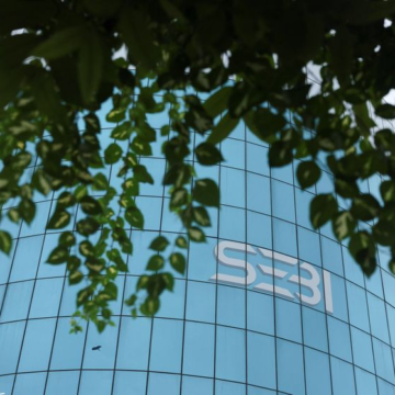 Indian regulator proposes new risk curbs, wider funding option as margin trading surges – Yahoo Finance