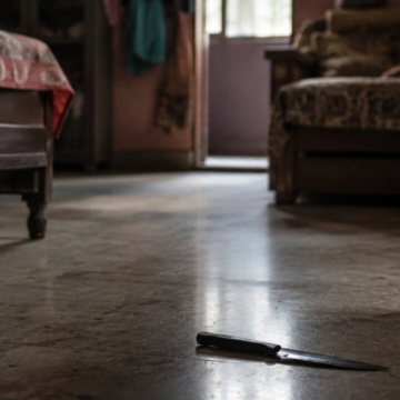 Delhi man arrested in Mumbai for stabbing wife to death over suspected affair – The Times of India