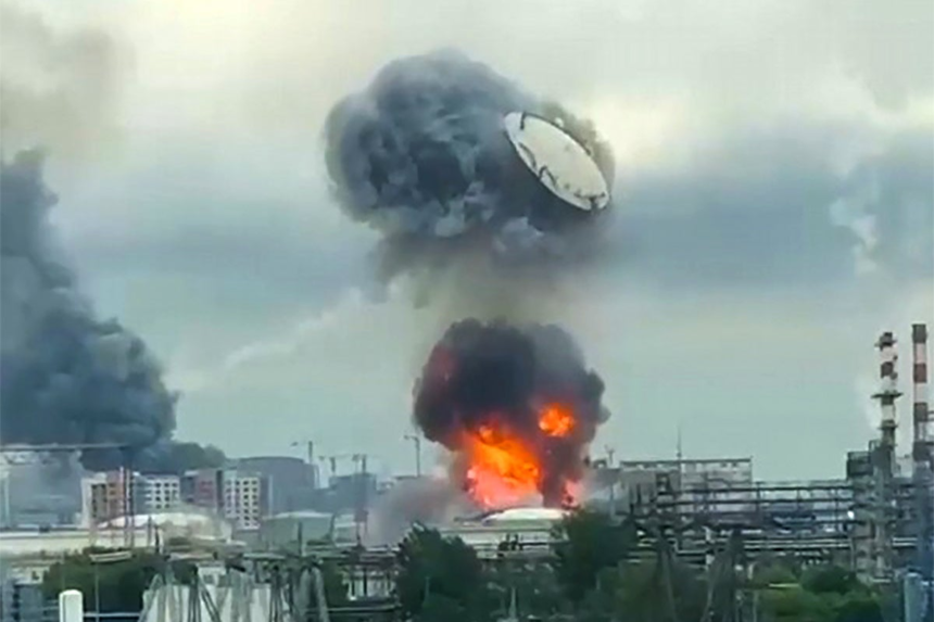wp-header-logo-1134.png Ukraine war live: Kremlin threatens escalation after Kyiv blow up Moscow oil refinery – The Independent