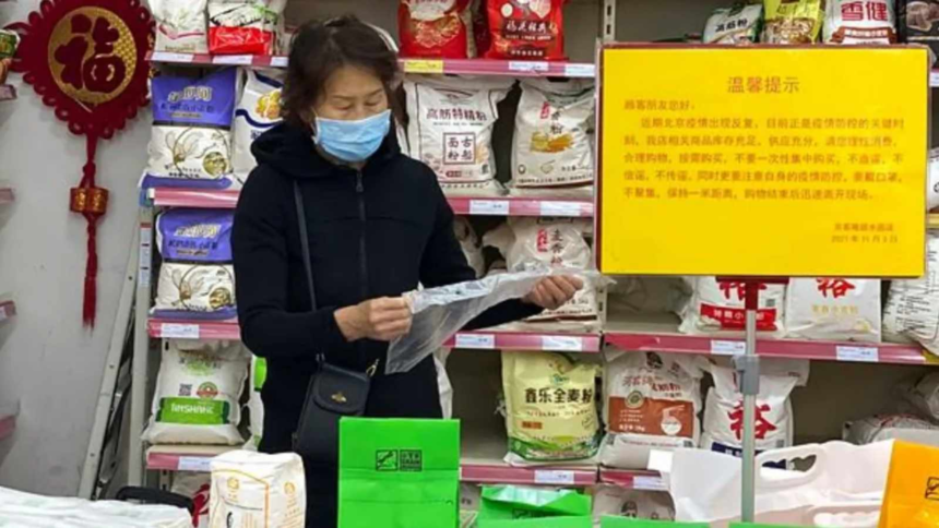 China retail sales drop for first time in 3 years but exports surge – The Indian Express