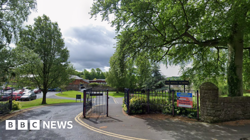wp-header-logo-1274.png Police investigate reports of 'explicit' AI images at County Armagh school – BBC