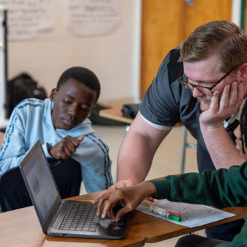 Elon’s ‘AI Play’ summer camp featured on WXII – Elon University