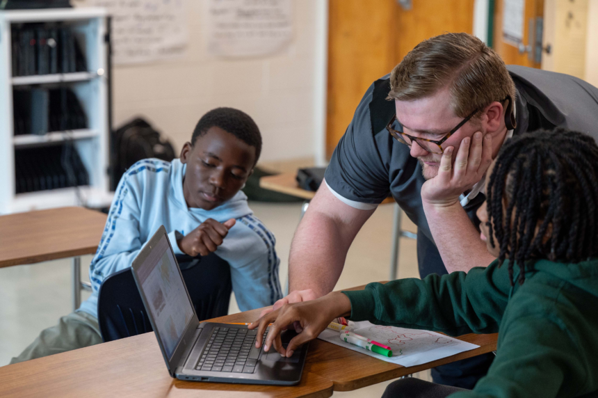 wp-header-logo-1338.png Elon’s ‘AI Play’ summer camp featured on WXII – Elon University