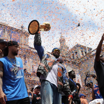 New York City celebrates Knicks with ticker-tape parade – Spectrum News NY1