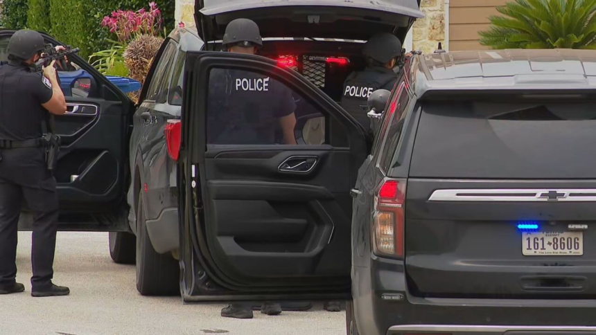 BREAKING NEWS: Standoff follows officer-involved shooting on North Side – WOAI