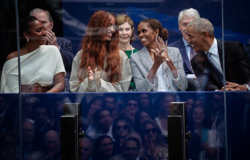 Obamas hope presidential center in Chicago will be a ‘beacon of hope’ for democracy – Chicago Tribune