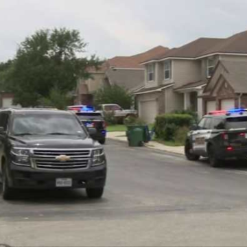 wp-header-logo-1823.png WATCH LIVE: SAPD officer shot; Suspect barricaded in far North Side home, chief says – KSAT