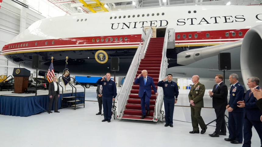 Trump unveils the new Air Force One, a converted Qatari jet – Spectrum News