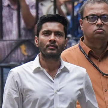 wp-header-logo-2097.png TMC, BJP clash at Kolkata airport as Abhishek Banerjee returns from Delhi – The Times of India