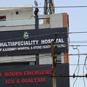 Patients evacuated after fire breaks out at Dabri hospital – The Times of India