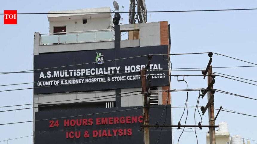 Patients evacuated after fire breaks out at Dabri hospital – The Times of India