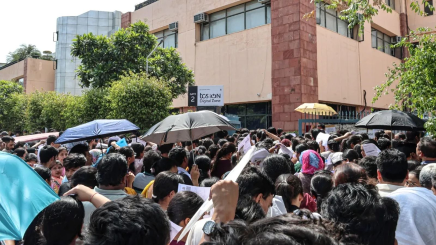 India News LIVE | NEET aspirant from Nagpur allotted exam centre in Abu Dhabi; Uddhav offers to step down — Breaking News Today – The Indian Express