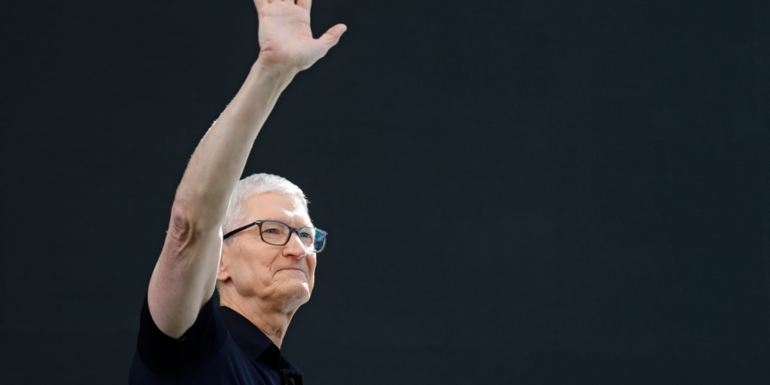 wp-header-logo-2147.png After Apple’s Tim Cook and Dow’s Jim Fitterling exit, the Fortune 500 will have just one gay CEO – Fortune