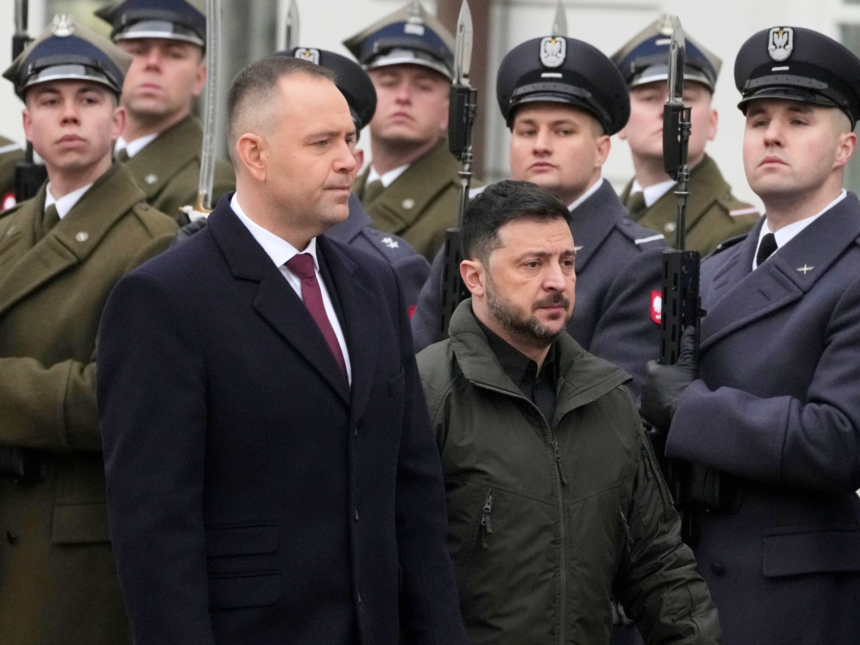 Top Ukrainian officials return Polish awards in WWII dispute – Al Jazeera