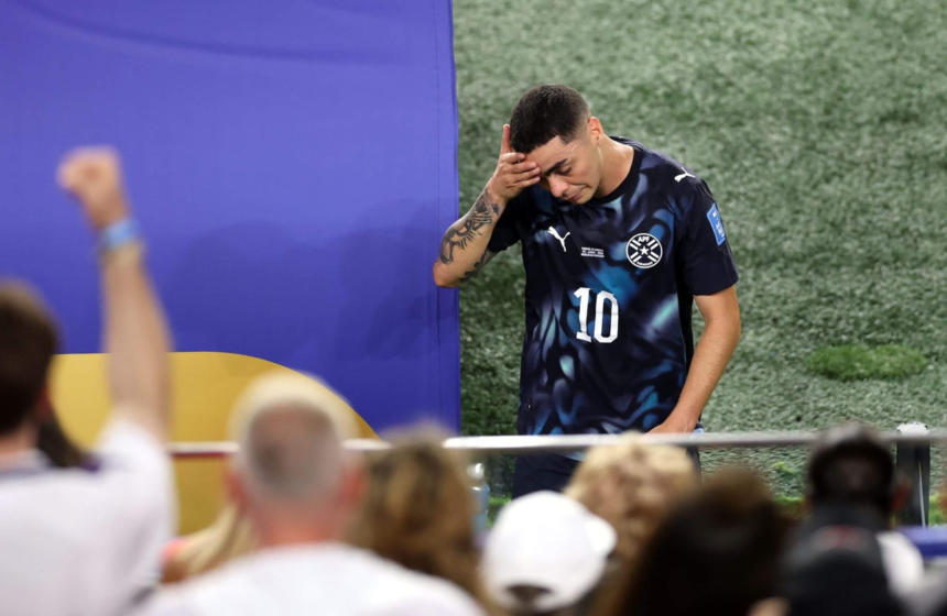 Paraguay’s Miguel Almirón gets first-ever red card for covering mouth in situation of confrontation – The Athletic – The New York Times
