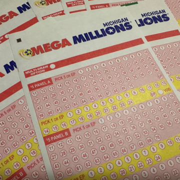 Mega Millions hits $452M tonight. Check your ticket! – Yahoo News Singapore