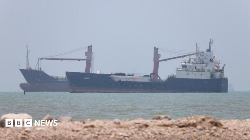 wp-header-logo-2472.png Iran latest: Strait of Hormuz closes as Tehran and accuses US and Israel of violating ceasefire deal – BBC