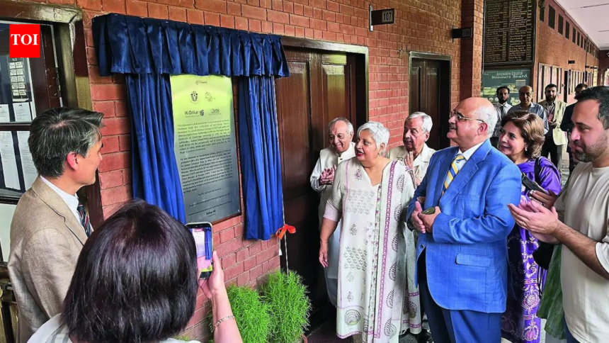 At Lahore's 'Eton', Pakistani alum pays tribute to Indian dost – The Times of India