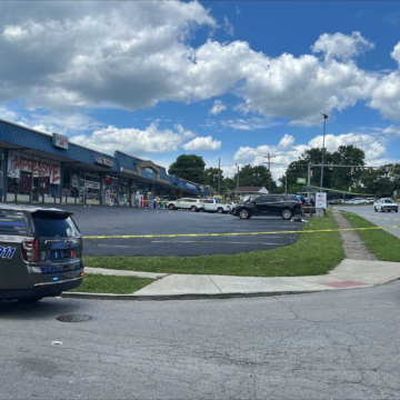 Police: 3 hospitalized after shooting at shopping center in Colerain Township – WLWT