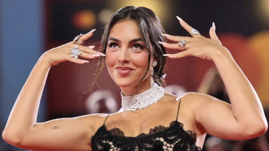 Georgina Rodriguez stuns on luxury Yacht as Ronaldo faces World Cup pressure