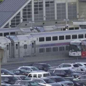 NJ Transit gets high marks from some for World Cup transportation to MetLife Stadium – CBS News