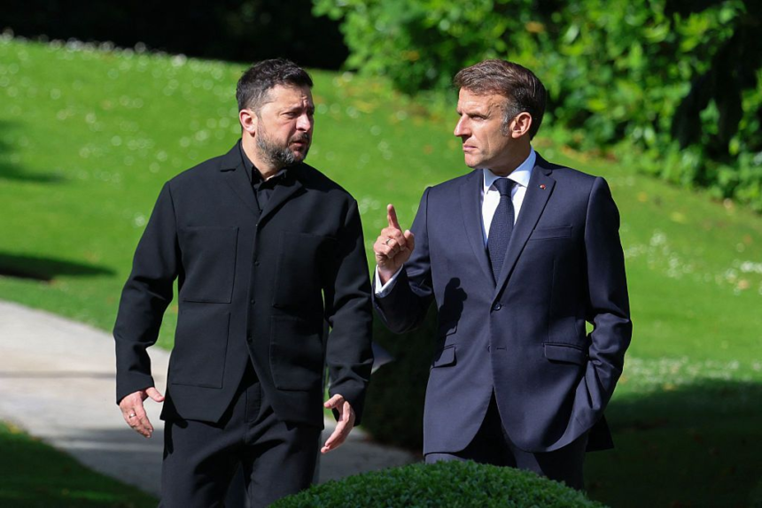 Ukraine war latest: Moscow oil refinery burns in 'just response' to Russian attacks as Zelensky visits G7 – The Kyiv Independent