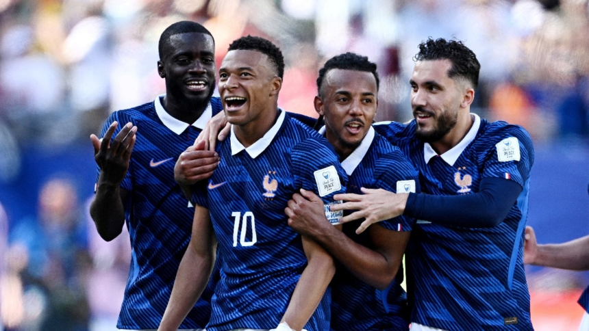 Mbappe's record-breaking brace powers France to 3-1 win vs Senegal – India Today