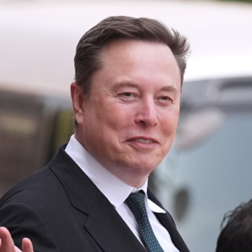 SpaceX stock soars in debut and makes Elon Musk the first trillionaire – AP News