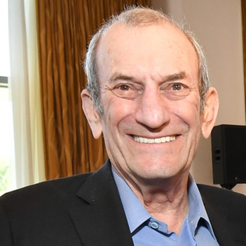 Ken Ziffren on the Fight for a New Spin on Fin-Syn, Six Decades of Hollywood Dealmaking and Awaiting a ‘Cacophony of Decisions’ in AI Cases – Variety